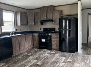 124 S Carolina Ave, Elyria, OH 44035