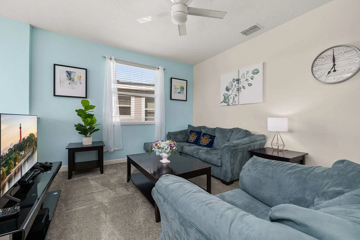 5 bed, 5.0 bath, 3078 sqft, $6,734 — Photo 3