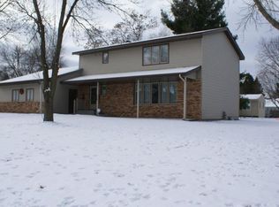 503 Maple Dell Rd N, Cambridge, MN 55008