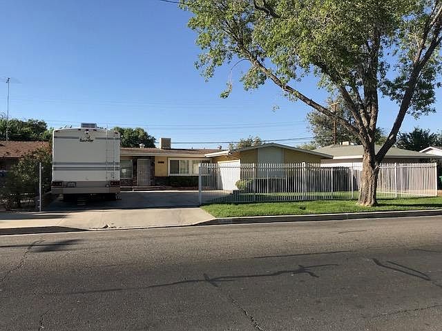 1st image of 1035 W Avenue H8