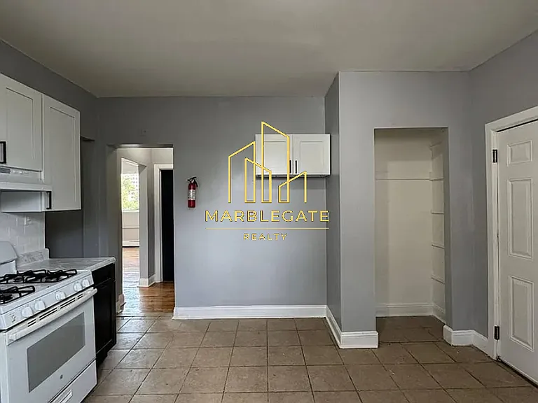 138-140 Clinton Ave #2FF — Photo 4