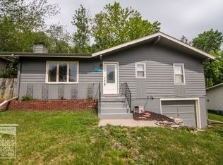 707 N Hazel St, Glenwood, IA 51534