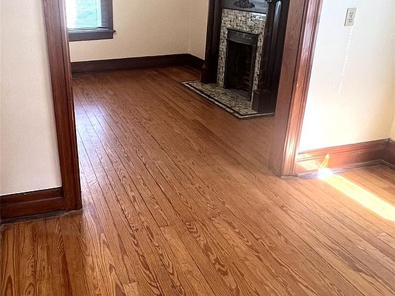 4th image of 45 S Pearl Street