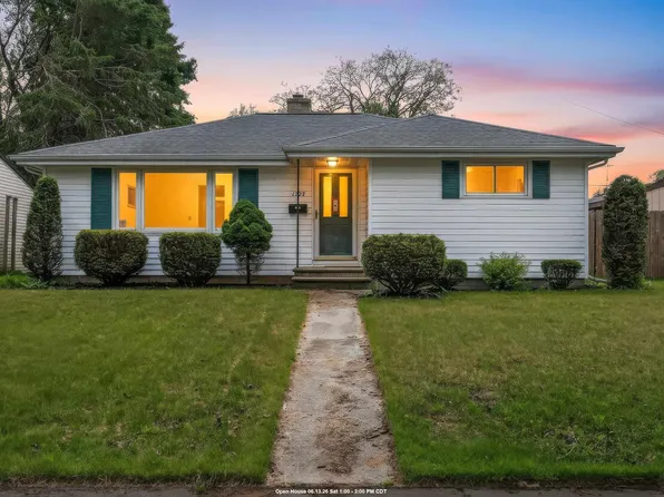 1727 30th St, Two Rivers, WI 54241