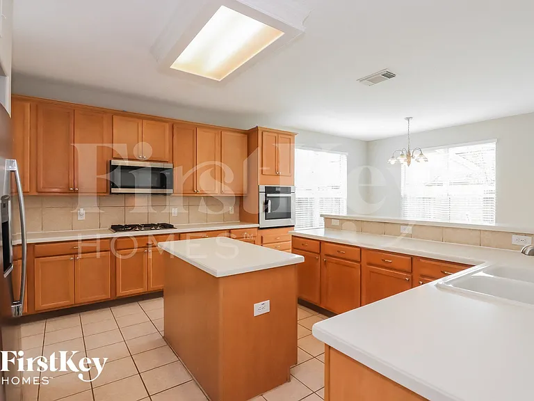 13206 Indigo Creek Ln — Photo 6