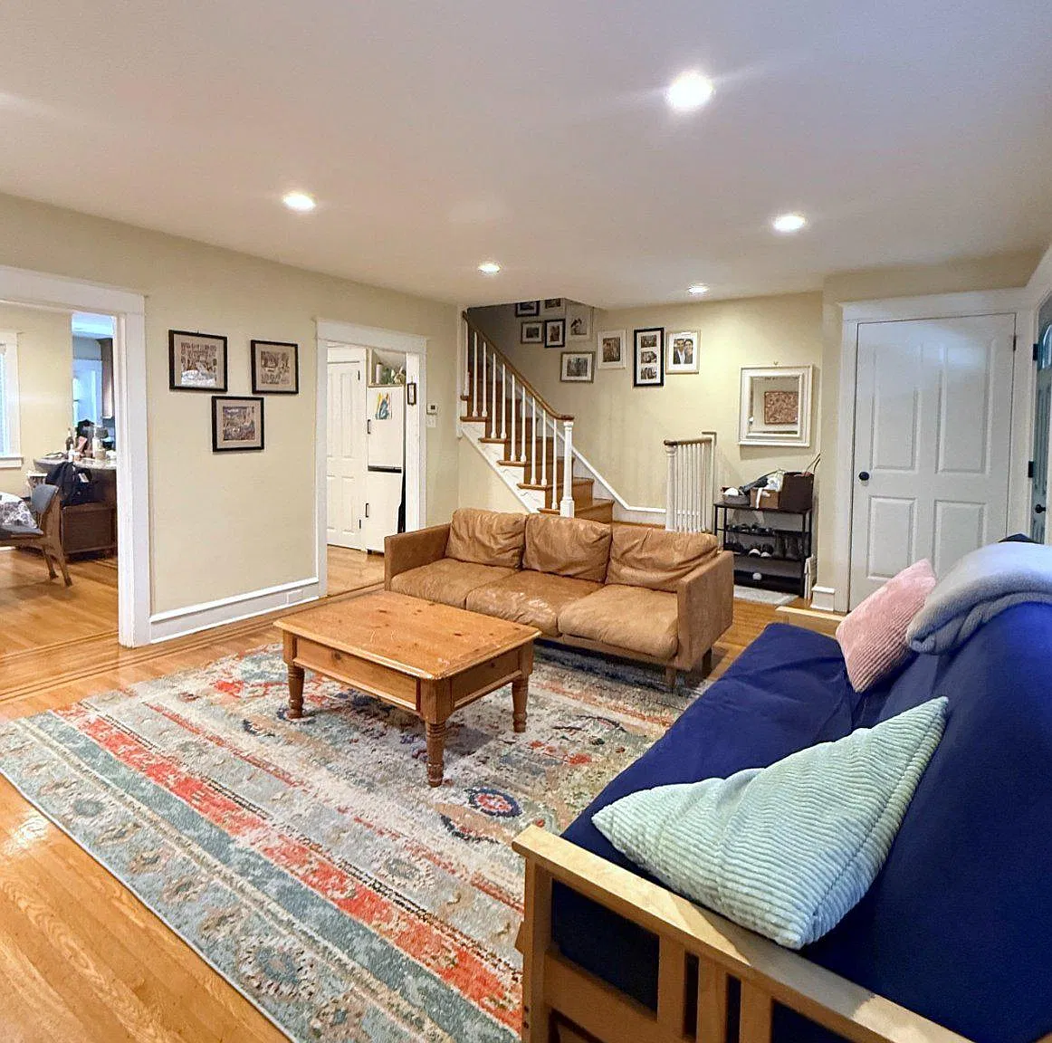 5 bed, 3.0 bath, 2247 sqft, $4,100 — Photo 3