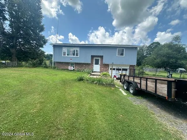 679 Turnpike Road, Eagle Bridge, NY 12816