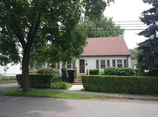 110 Westmoor Rd, West Roxbury, MA 02132