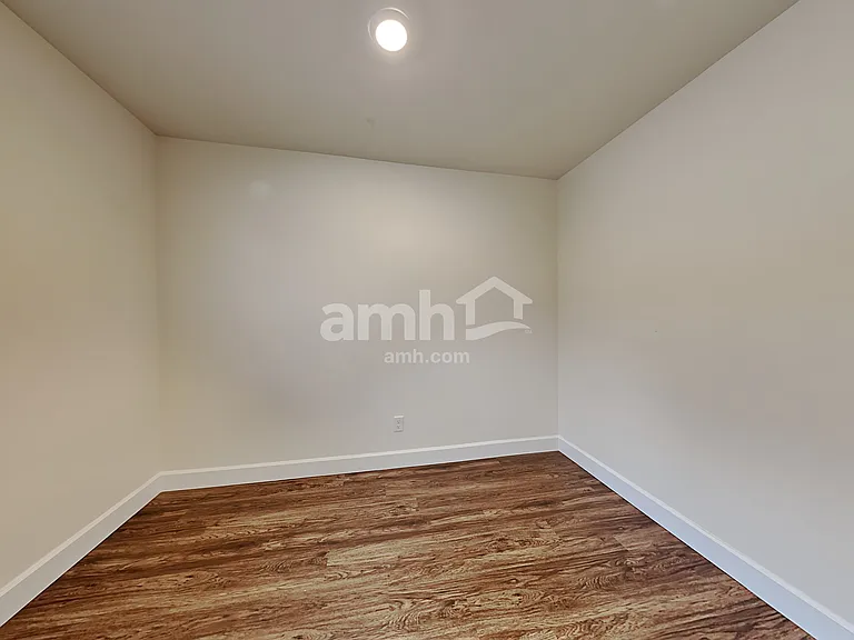12451 83rd Ave E — Photo 16