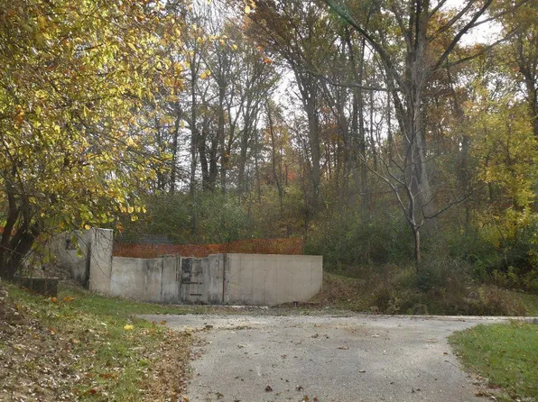 6471 Bunker Hl, Bunker Hill, IL 62014