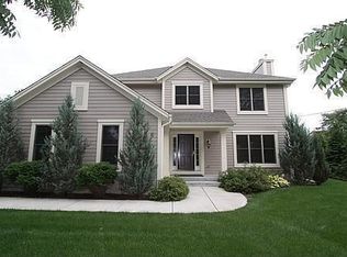 W265N2787 Prospect Ave, Pewaukee, WI 53072