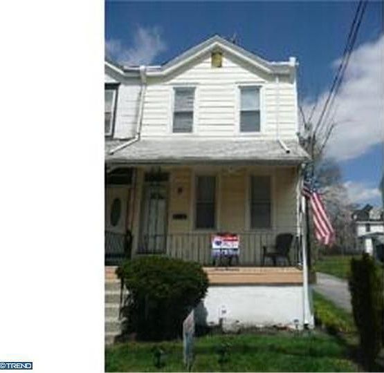 1st image of 1044 Jackson Ave