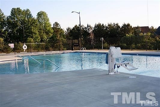 2nd image of 119 Friesan Way