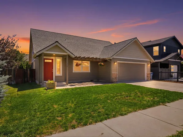 664 NE Providence Dr, Bend, OR 97701