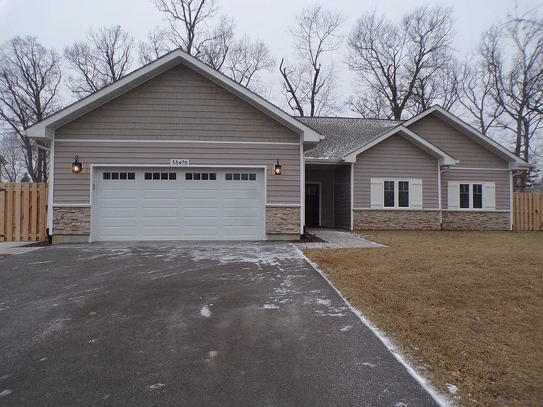 33476 N Evergreen Dr — Photo 45