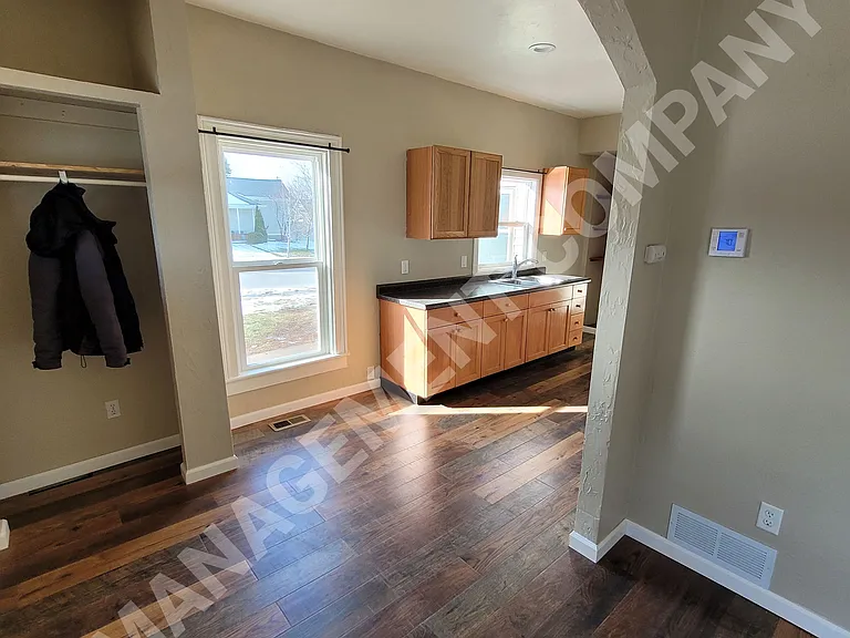 513 W Beacon Ave #513A — Photo 3