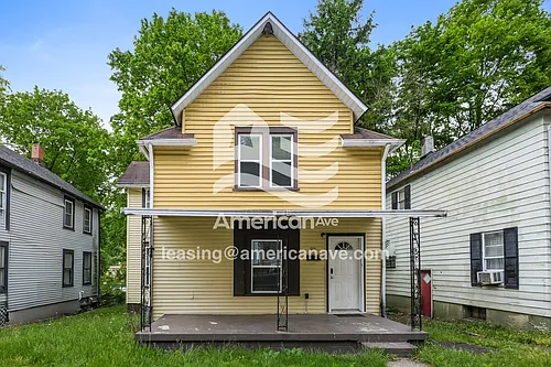 428 Highland Ave Photo 1
