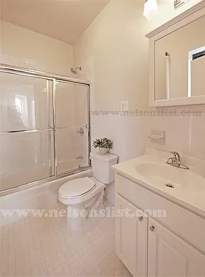 Rented by R New York | media 7