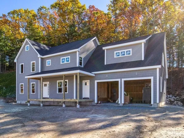 18 Norway Farms Dr, Norfolk, MA 02056