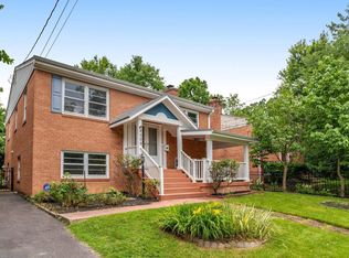 4509 8th St S, Arlington, VA 22204