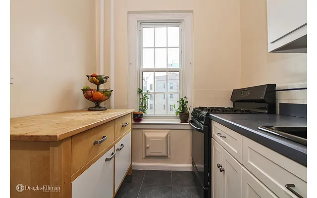 Sold by Douglas Elliman | media 43