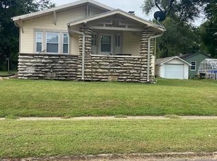 413 W Locust St, Plattsburg, MO 64477