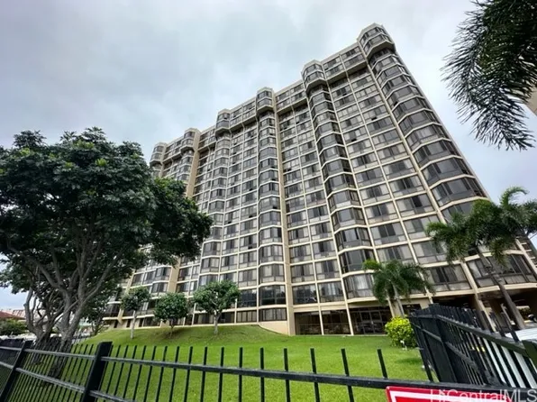5090 Likini St APT 704, Honolulu, HI 96818