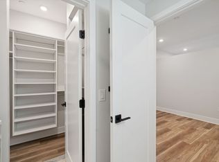 862 N 41st St #17424738, Philadelphia, PA 19104