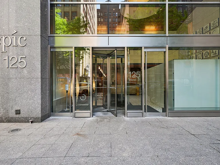 125 W 31st St #45C — Photo 22
