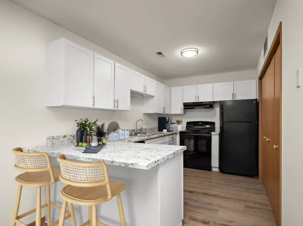 Cottages of Cottage Grove, 8240 E Point Douglas Rd S #72a4fd29c, Cottage Grove, MN 55016