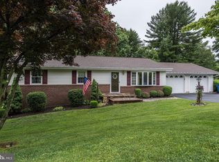 2203 N Sunset Dr, Sykesville, MD 21784