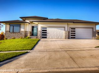 705 NE Bridge Park Pl, Grimes, IA 50111