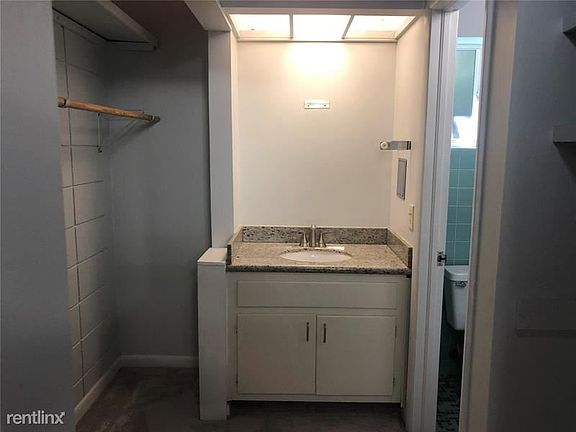 5th image of 3220 NE 14th St