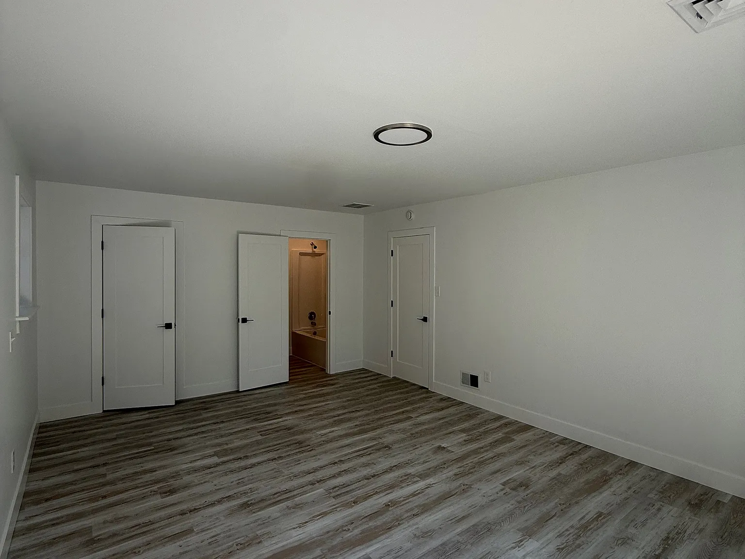 1 bed, $1,800 — Photo 4