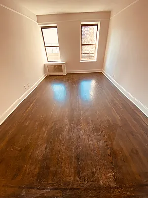 Rented by Metropolis Real Estate of Manhattan | media 25