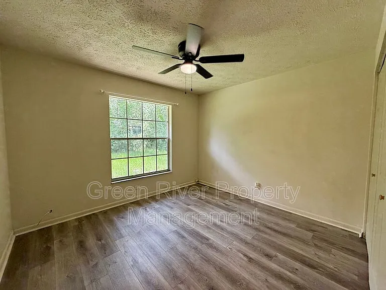 7398 Worthington Rd — Photo 22