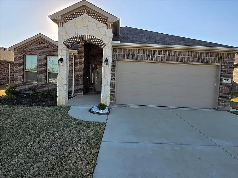 2932 Desert Lily Ln — Photo 8