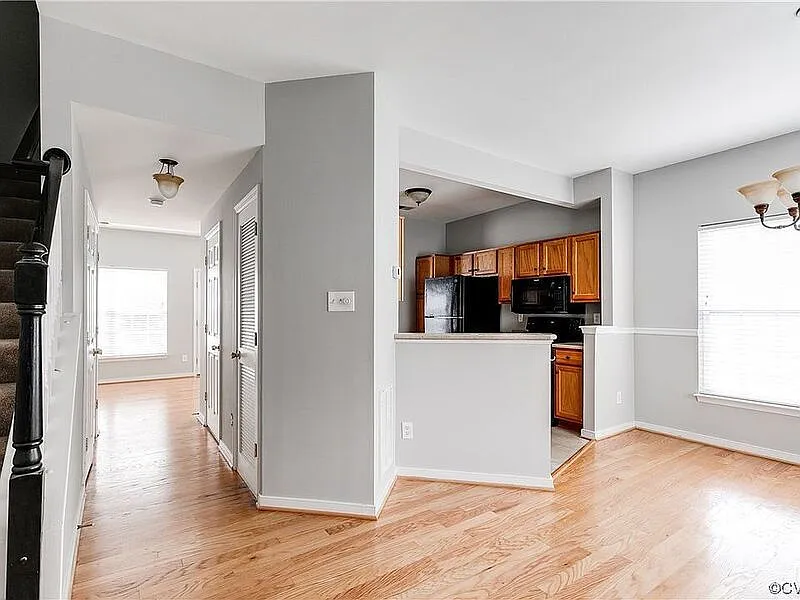 Building Photo - 5500 Millstream Ln