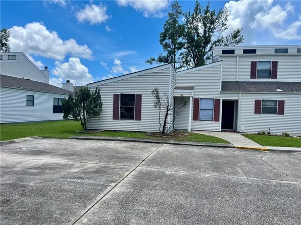 225 Putters Ln #225, Slidell, LA 70460