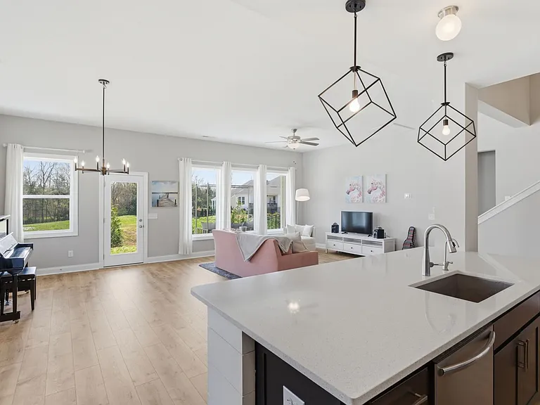 507 Stinson Ct — Photo 18