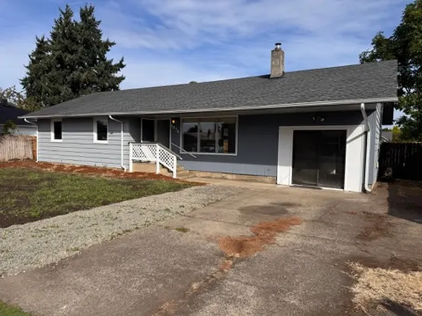 4076 North St, Springfield, OR 97478