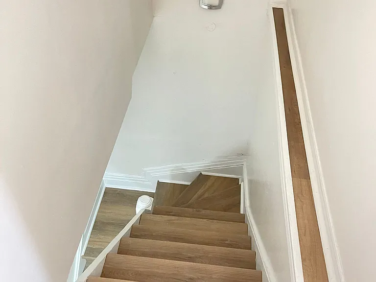 700 Brock Ave — Photo 15