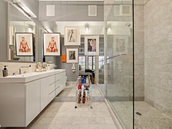 347 West 39th Street 8E image 8 of 9