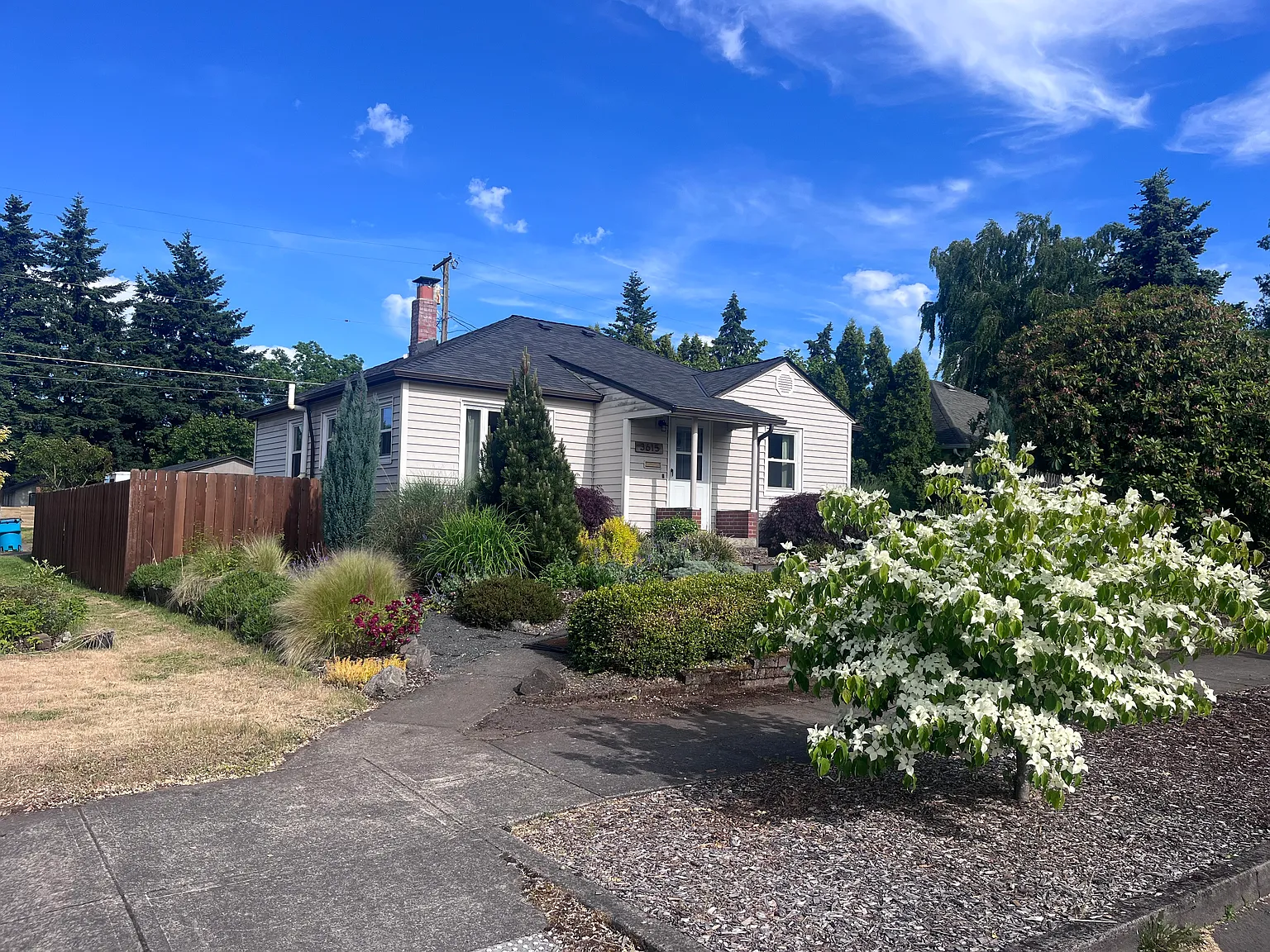 3615 H St photo 1