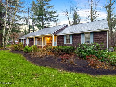 22 Kingswood Drive, Clifton Park, NY, 12065
