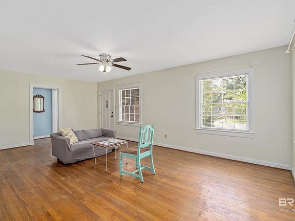 5th image of 2867 Thornhill Dr