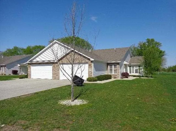 10251 Marblewing Rd, Roscoe, IL 61073