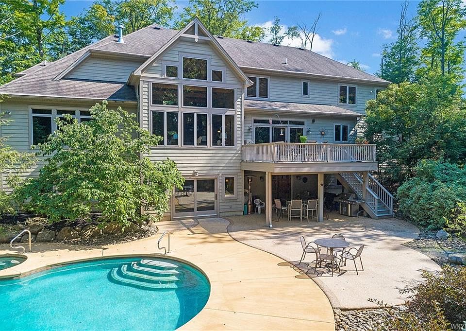 1st image of 59 Wildwood Ln