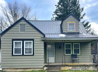 301 Sand Bank Rd, Mount Holly Springs, PA 17065