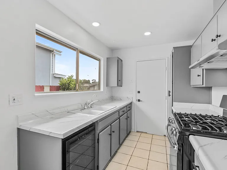 3717 Arruza St — Photo 5